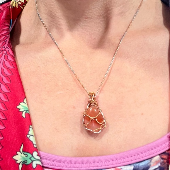 Elegant Rose Gold & Silver Carnelian Minimalist Necklace - Picture 5 of 5